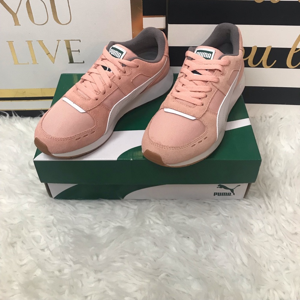 New Women’s Puma’s